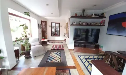 Casa Sobrado alto padrão à venda na Aclimação em São Paulo - SP