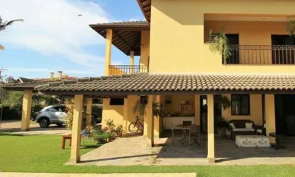 Casa à venda no Condomínio Vista Alegre em Vinhedo - SP.