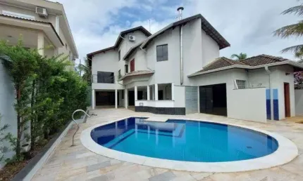Casa de esquina à venda no Condomínio Residencial Reserva Colonial em Valinhos - SP.