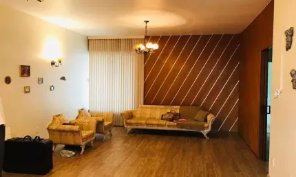 Imóvel comercial para aluguel possui 282 metros quadrados com 10 quartos
