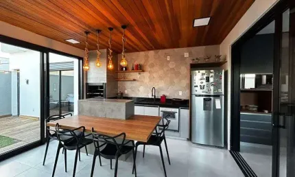 Casa Mobiliada À Venda Condomínio Monterrey em Monte Mor - São Paulo