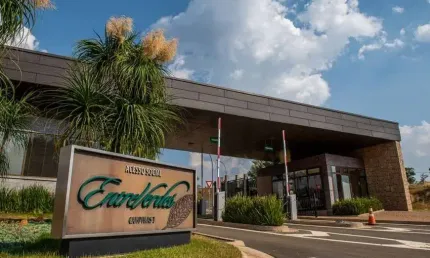 Terreno à venda no Condomínio Entreverdes em Campinas - SP.