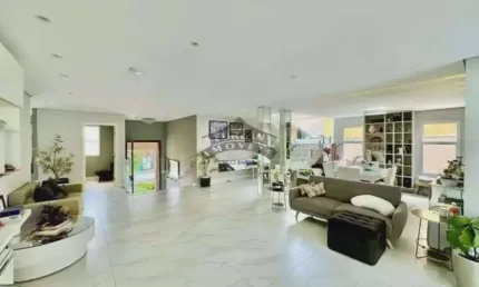 Casa Sobrado à venda no Condomínio Nova Higienópolis no Jardim do Golf I em Jandira - SP