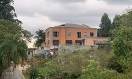 Casa à venda no Condomínio Tamboré 1 em Barueri - SP.