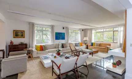 Apartamento à Venda no Condomínio Edifício Heloisa, Pinheiros, São Paulo - SP