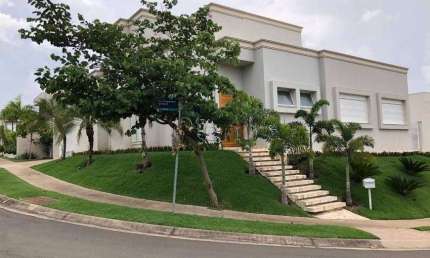 Casa à Venda no Condomínio Residencial Parque dos Alecrins, Campinas - SP