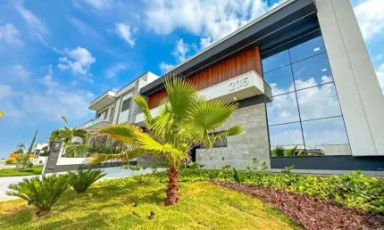 Casa térrea alto padrão à venda no Residencial Jardim Dona Maria José em Indaiatuba - SP