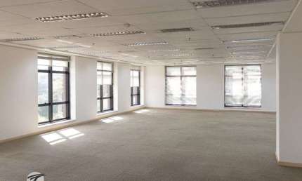 Sala/Conjunto para aluguel tem 700 metros quadrados em Cambuí - Campinas - SP.