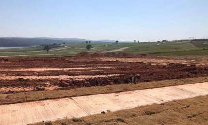 Terreno/lote alto padrão à venda no Condomínio Portofino em Piedade - SP