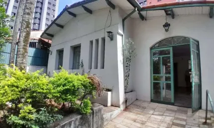 Casa para venda ou aluguel na Vila Clementino em São Paulo - SP