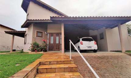 Casa de condomínio térrea à venda no Residencial Palmeira, Hípica em Campinas, São Paulo.