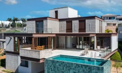 Casa alto padrão à venda no Condominio Plaza Athenee em Itu - SP.