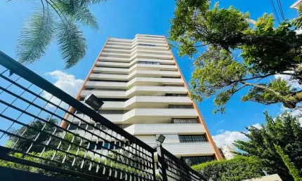 Apartamento à venda no Edifício Leonardo da Vinci no Cambuí em Campinas - SP.