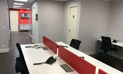 Imóvel comercial disponível para locação ou venda no edifício office tamboré em barueri, são paulo.
