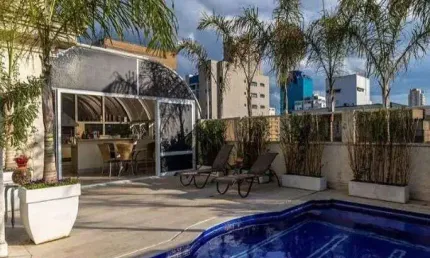Cobertura de alto padrão à venda em Moema - São Paulo.