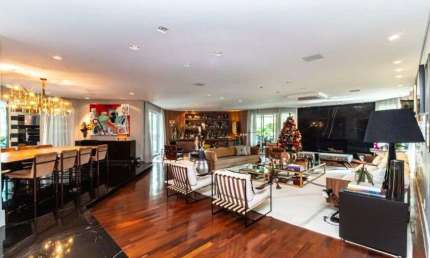 Apartamento alto padrão à venda no Edíficio Tom Arthur em Moema em São paulo - SP