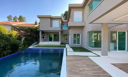 Casa para venda e locação no Condominio Alphaville 10 em Santana de Parnaiba - SP.