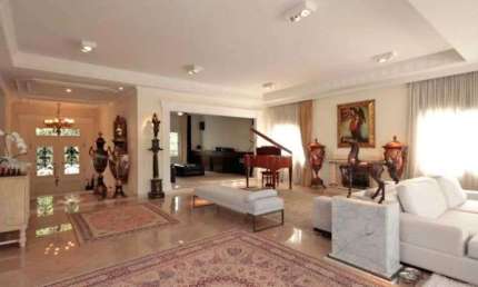 Casa alto padrão à venda no Alphaville Residencial 8 em Santana de Parnaíba - SP.