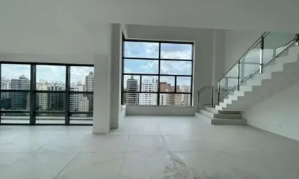 Apartamento duplex alto padrão à venda no Condomínio Vitra Cambuí em Campinas - SP