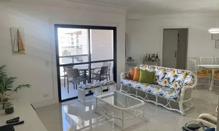 Apartamento à venda no Edifício Saveiro em Pitangueiras - Guarujá - SP.