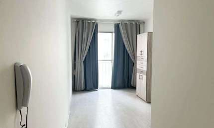 Apartamento à venda no Edifício Ana Paula na Vila Mariana em São Paulo - SP