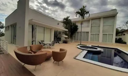 Casa alto padrão à venda no Condomínio Alphaville Campinas - SP.