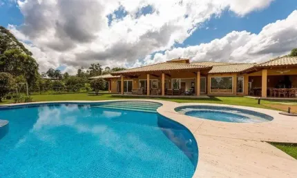 Casa de alto padrão à venda no Condominio Terras de São José II em Itu - SP.