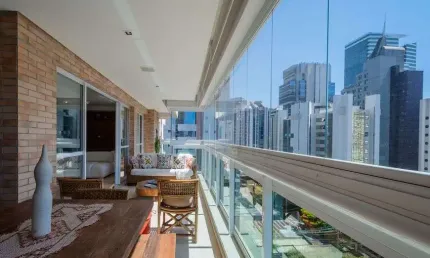 Apartamento para Aluguel e Venda no Cond. Edifício Uniqueness na Cidade Monções em São Paulo - SP