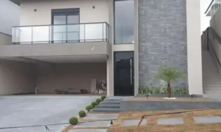 Casa à Venda no Condomínio New Ville, Suru, Santana de Parnaíba - SP