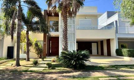 Casa à Venda no Condomínio Helvetia Park 1 em Indaiatuba - SP