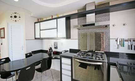 Casa sobrado à venda no Condomínio Residencial Manacás em Betel - Paulínia - SP