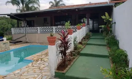 Chácara para venda possui 300 metros quadrados com 2 quartos em Vila Palmeiras I - Campinas - SP.