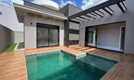 Casa à venda no Condomínio Itahyê em Santana de Parnaíba - SP.