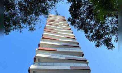 Cobertura de alto padrão à venda no Condominio Stratos Itaim em São Paulo - SP.