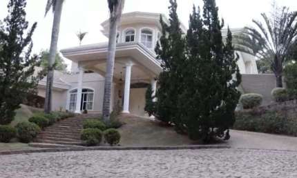 Casa à venda de Altíssimo Padrão no Sítios de Recreio Gramado em Campinas - SP.