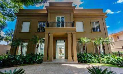Casa sobrado alto padrão à venda no Jardim América em Jardim Paulista em São Paulo - SP