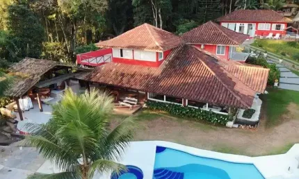 Casa sobrado de alto padrão à venda no Condomínio PortoGalo em Angra dos Reis - RJ.