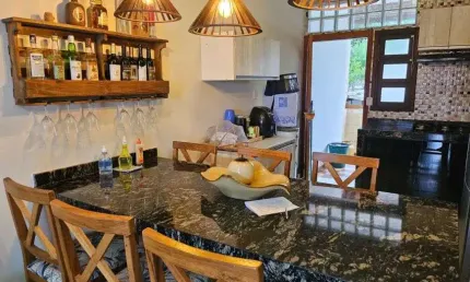 Casa sobrado à venda em Massaguaçu em Caraguatatuba - SP