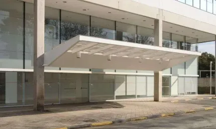 Ponto comercial/Loja/Box para aluguel no Alphaville Industrial em Barueri - SP