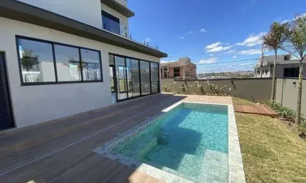 Casa alto luxo à venda no Condomínio Swiss Park em Campinas, São Paulo.