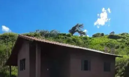 Fazenda/sítio/chácara para venda tem 80 metros quadrados com 2 quartos