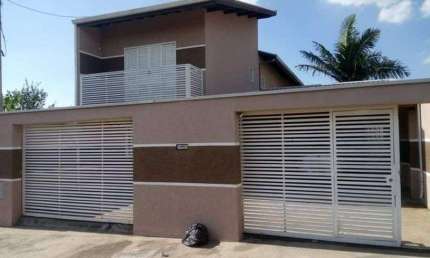 Casa À venda com 04 quartos em Jardim Adelaide - Hortolândia - SP