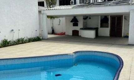 Casa alto padrão no Condomínio Residencial Alpha Dois em Barueri - SP