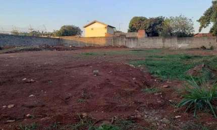 Terreno para aluguel e venda tem 2600 metros quadrados no Jardim América em Paulínia - SP.