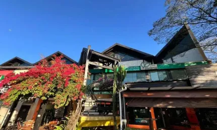 Ponto comercial à venda na Granja Viana - Cotia - SP