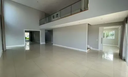 Casa com sobrado à venda no Condomínio Alphaville Conde 2 em Barueri - SP