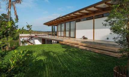 Casa de condomínio para venda com 400 metros quadrados com 5 quartos