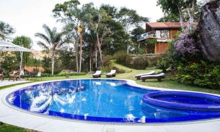 Casa à venda no Condomínio Vale do Barão em Petrópolis - RJ.