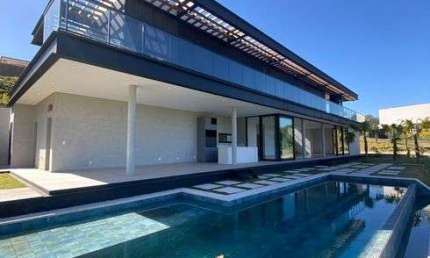 Casa alto padrão à venda ou aluguel no Condomínio Fazenda Serra Azul em Itupeva - SP