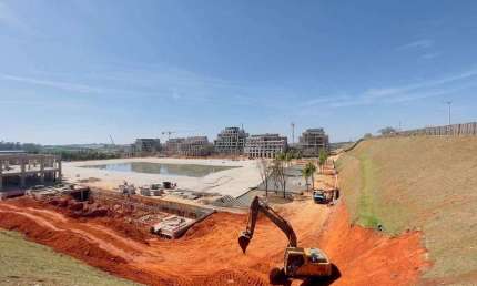 Terreno alto padrão à venda no Condominio Village Boa Vista em Porto Feliz - SP.